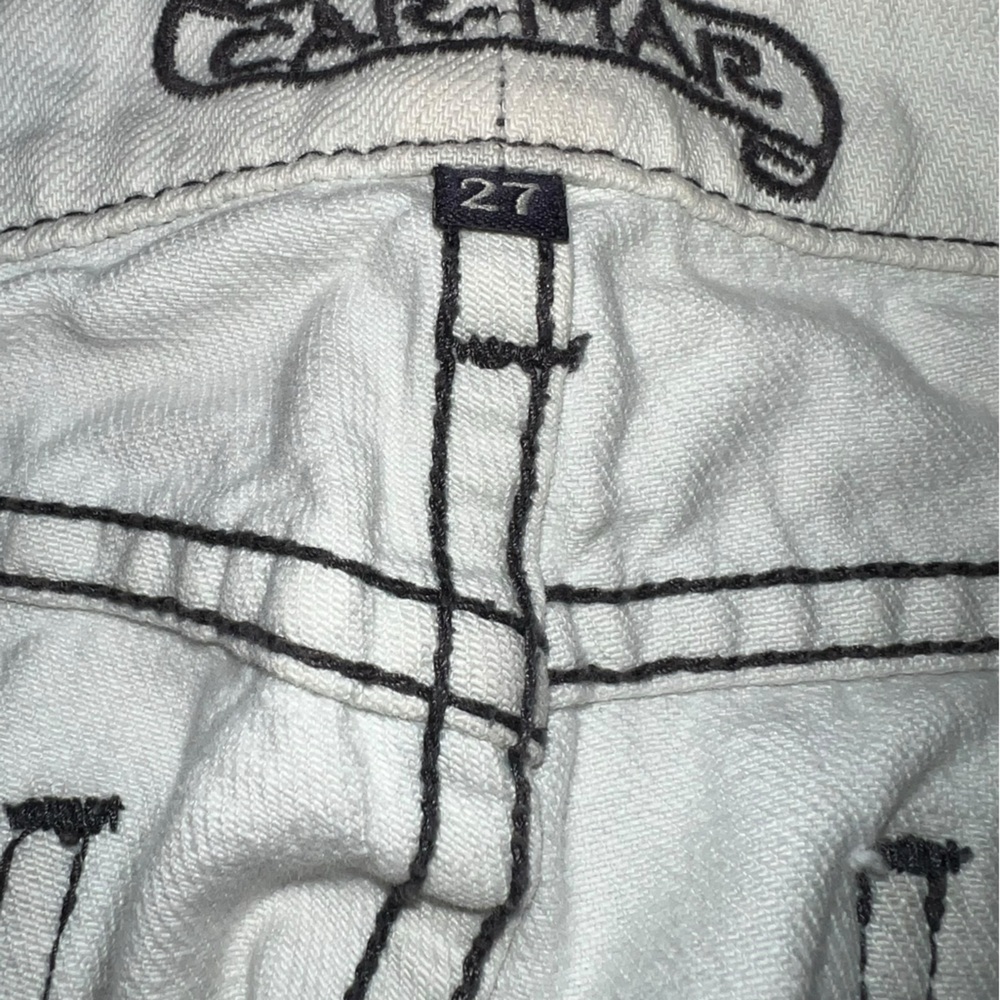 Carmar LF Low Rise White Jeans – Studded Fleur de Lis – Size 27 - Picture 6 of 8